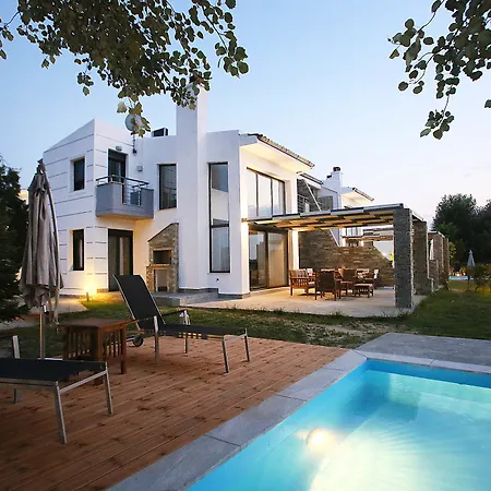 Sunny Sani Luxury *