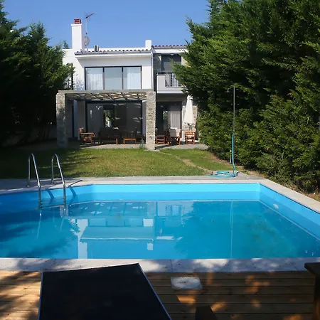 Sunny Sani Luxury *